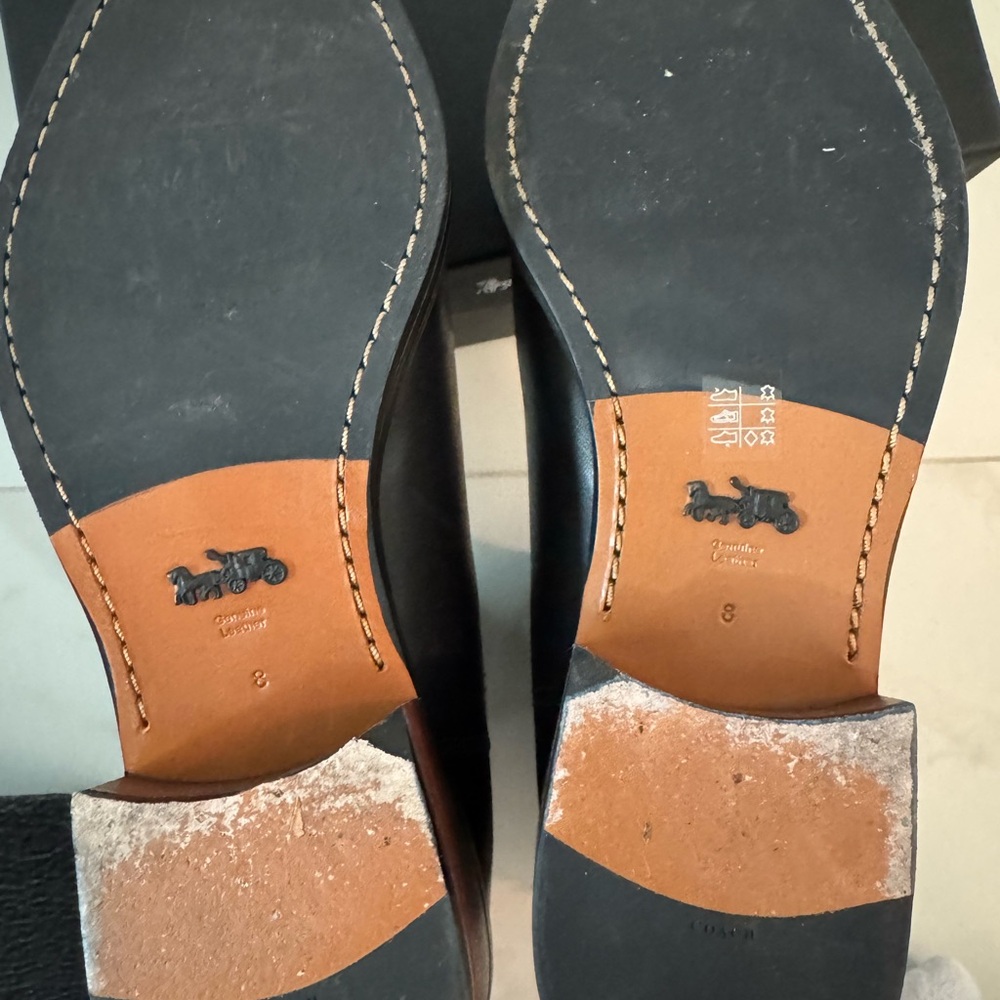 Like-New, Black Leather Coach Bowery Chelsea Boots size 8 - Picture 8 of 10